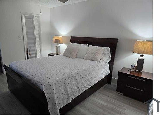 2nd image of 3154 Via Poinciana APT 308