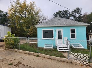 516 SW Summit Dr, Minot, ND 58701