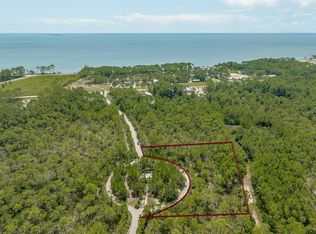 47 Piney Point Ln, Eastpoint, FL 32328