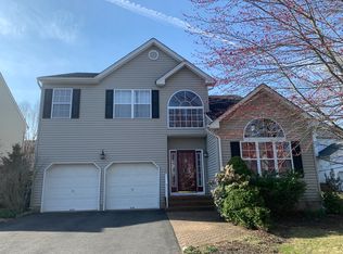 16 Shaffer Rd, Bridgewater, NJ 08807