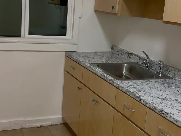 2621 N Broadway #8 — Photo 1