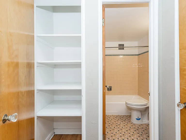 Del Prado — Photo 14