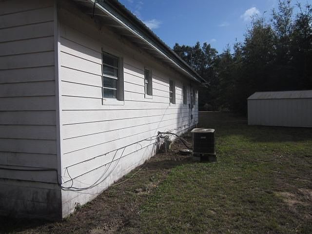 2nd image of 75 Seminole Dr