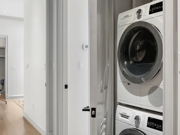 808 Lexington Avenue image 30 of 32