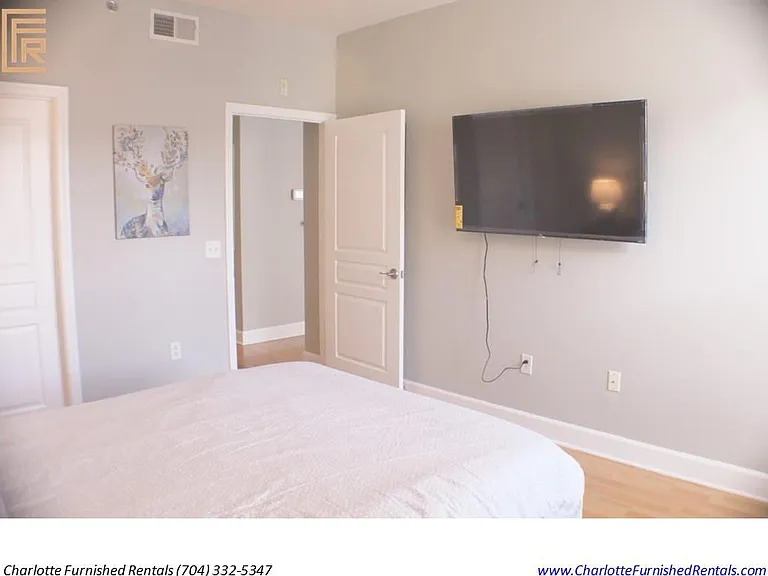 1315 East Blvd #523 — Photo 5