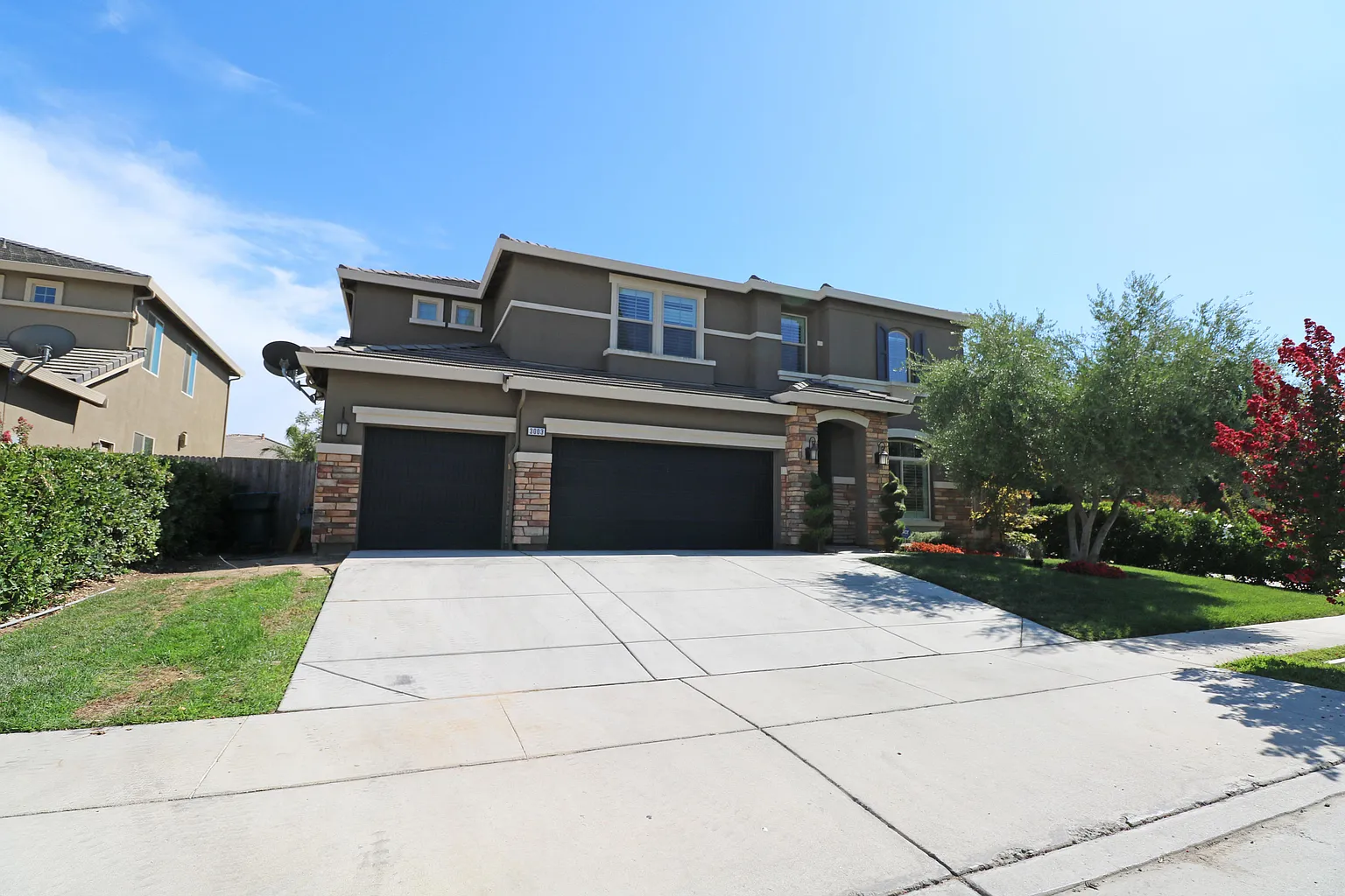 3003 Sierra Ave photo 1