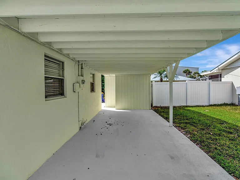 8968 SE Pine Cone Ln — Photo 7