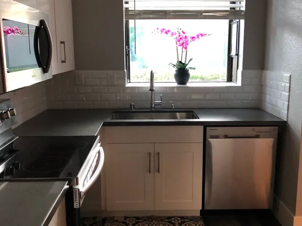 2588 Oak Rd APT 140, Walnut Creek, CA 94597