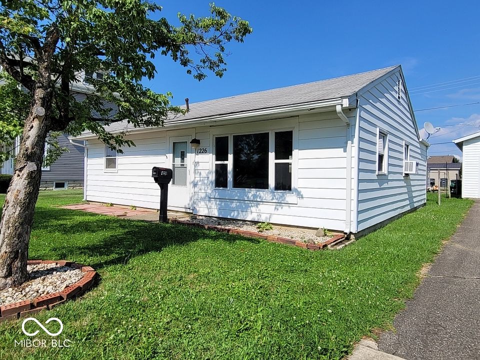 1st image of 1226 N Main St