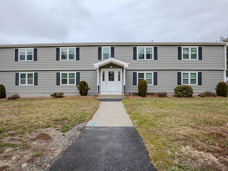 17 Anderson Ave #D — Photo 1