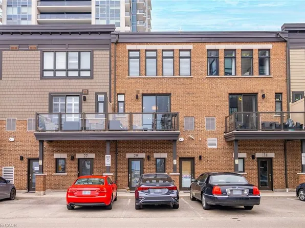 29 Esplanade Ln, Grimsby, ON L3M 0H2