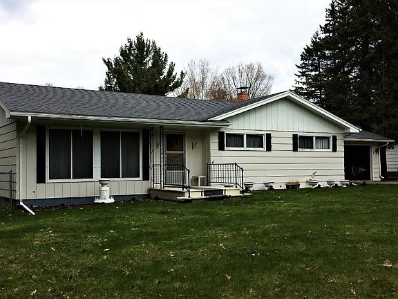 2nd image of 470 9th St S #S
