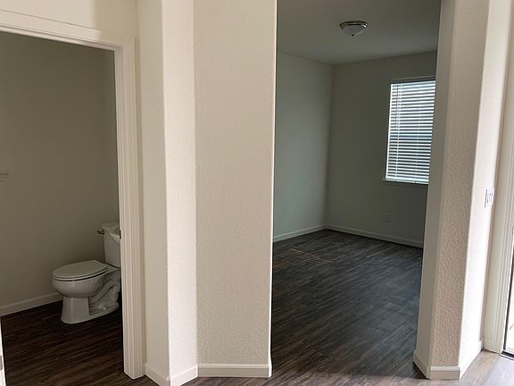 2nd image of 3115 Harbor Cove Way