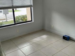 6585 Somerset Dr APT 105, Boca Raton, FL 33433