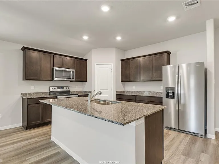 5350 Samuel Run — Photo 3