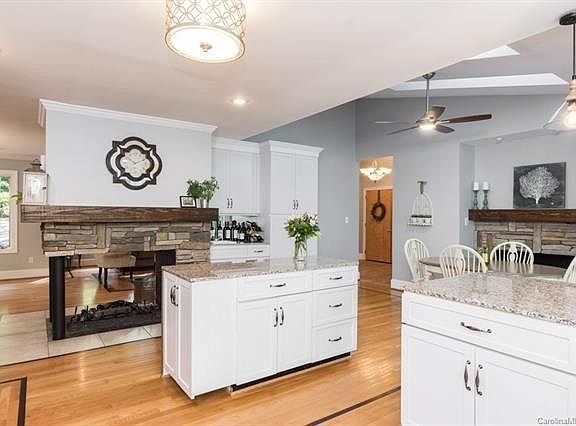 4th image of 7325 Ivy Hill Ln