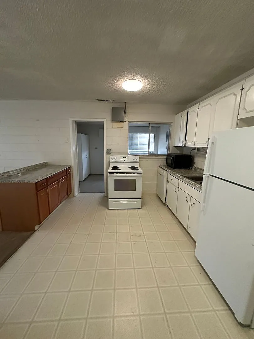 13048 N Highland Circle — Photo 4