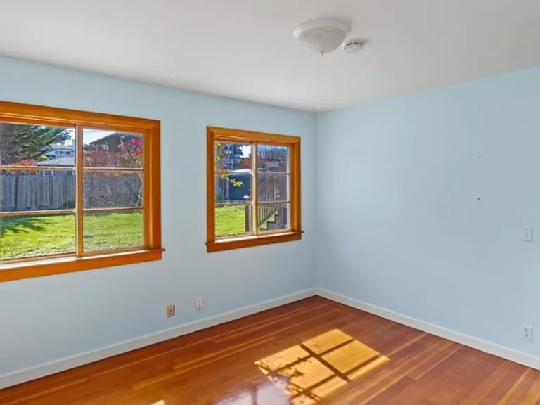 1251 Surf Ave — Photo 9
