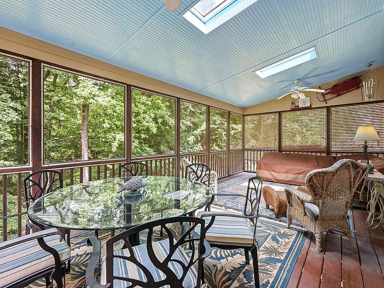 106 Dilworth Ct — Photo 42