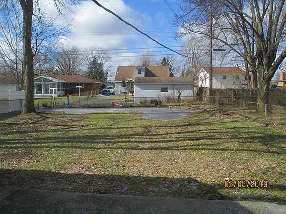 4th image of 3749 Dorothy Dr