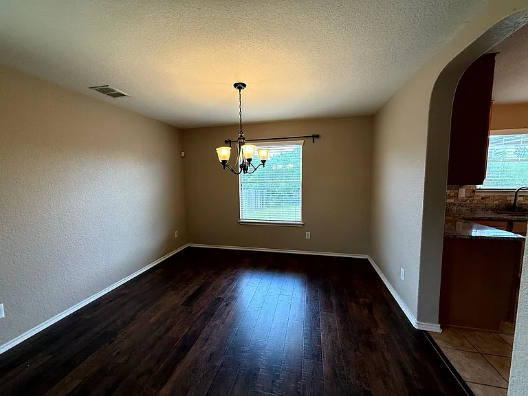 15523 Jane Grv — Photo 7