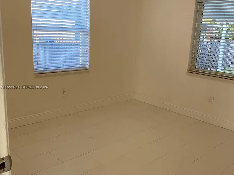 2833 SW 38th Ave #2833 — Photo 15