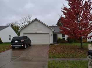 3250 Limber Pine Dr, Whiteland, IN 46184
