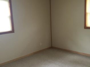 1670 174th Pl, Hammond, IN 46324
