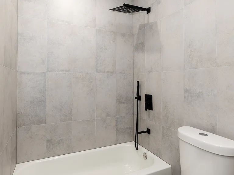1541 N 6th St #5 — Photo 13