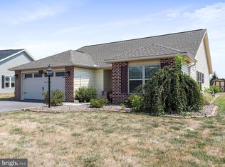 417 Eisenhower Dr, Chambersburg, PA 17201