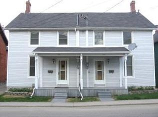 131 John St #1A, Brockville, ON K6V 5B5