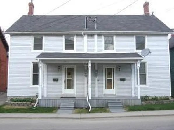 131 John St #1A, Brockville, ON K6V 5B5