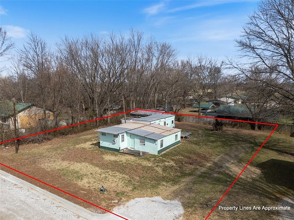 1st image of 236 Ellis Ln