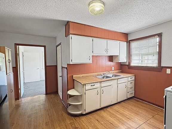 2nd image of 322 Leboeuf St