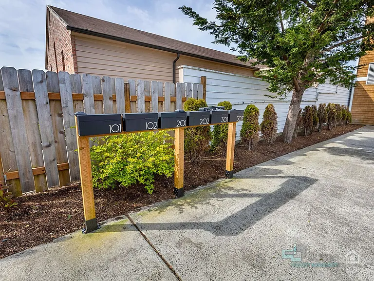 224 N Holladay Dr #201 — Photo 72
