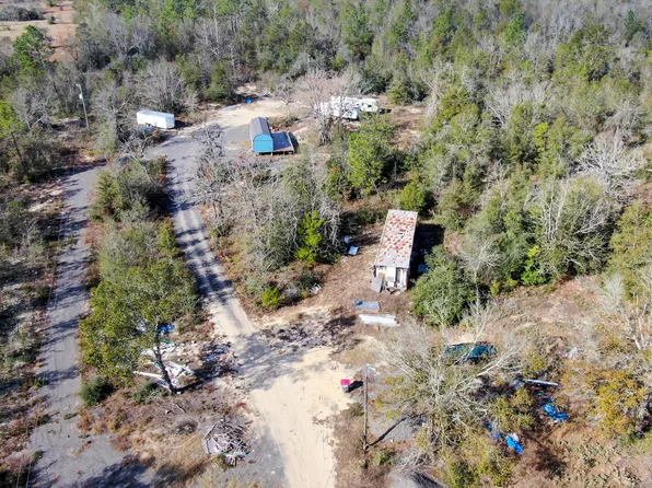 20209 Fettinger Rd, Fountain, FL 32438