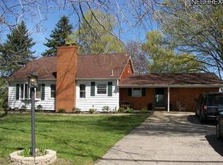 1021 Plymouth Ridge Rd, Ashtabula, OH 44004