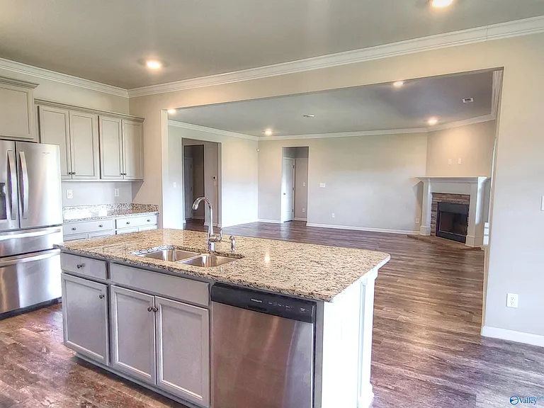 280 Dinner Tree Sq — Photo 9