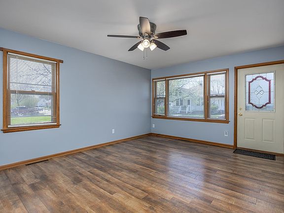 4th image of 420 N Walnut St