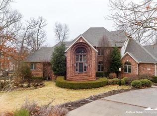 3512 E Fredricksburg Cir, Fayetteville, AR 72703