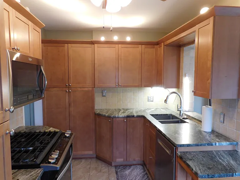 1591 Webster St — Photo 8