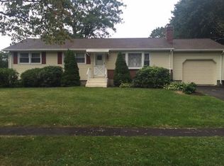 5 Amherst Dr, Milford, CT 06461