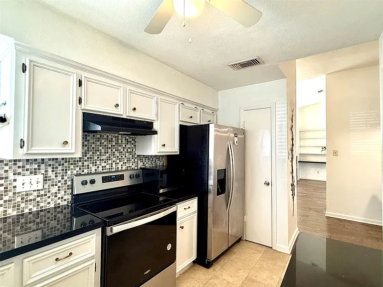 13222 Pebblewalk Cir N — Photo 10