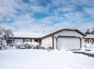 4510 Zeppelin Dr, Hanover Park, IL 60133