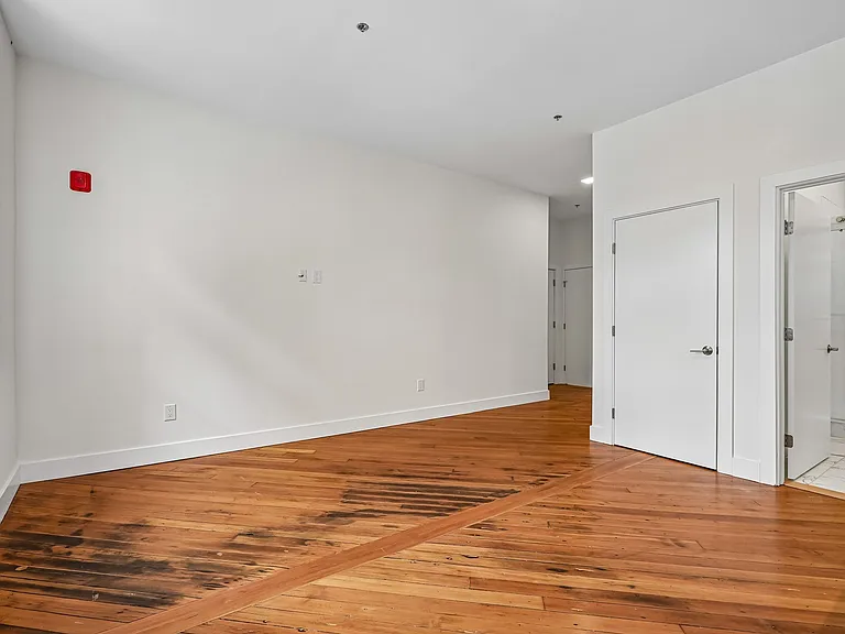 Lauderdale Lofts — Photo 3