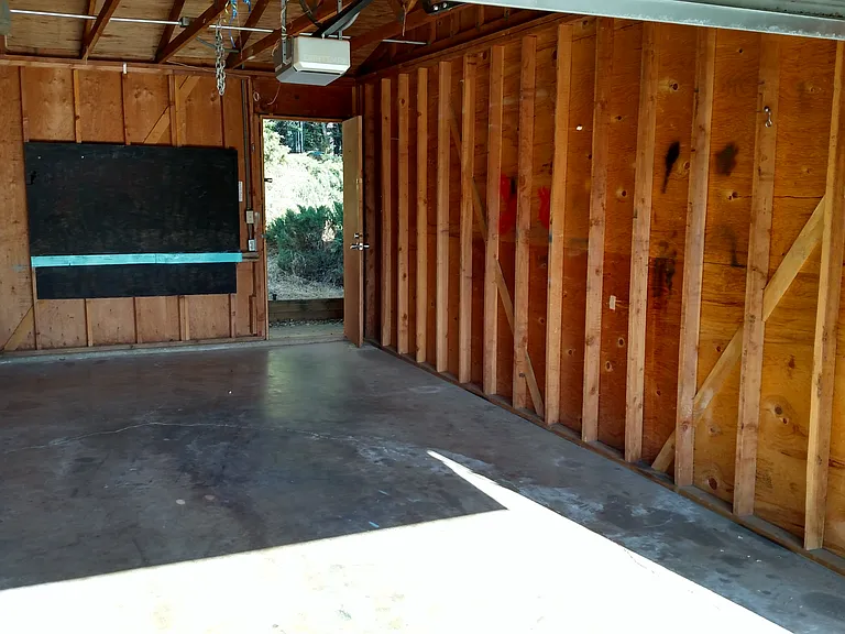 2658 Bunker St #4 — Photo 3