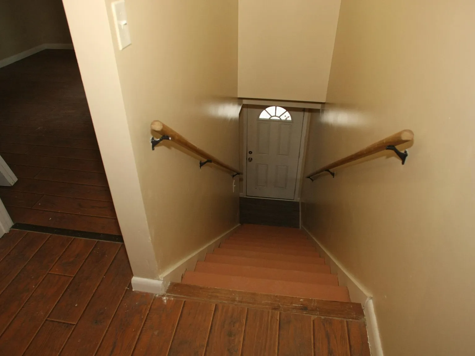 2 bed, 875 sqft, $1,045 — Photo 4
