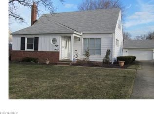 11040 Riveredge Dr, Parma, OH 44130