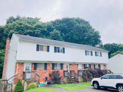131 Woodland Dr APT C, Uncasville, CT, 06382