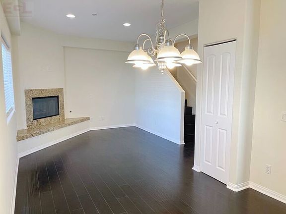 3rd image of 1521 S Hayworth Ave